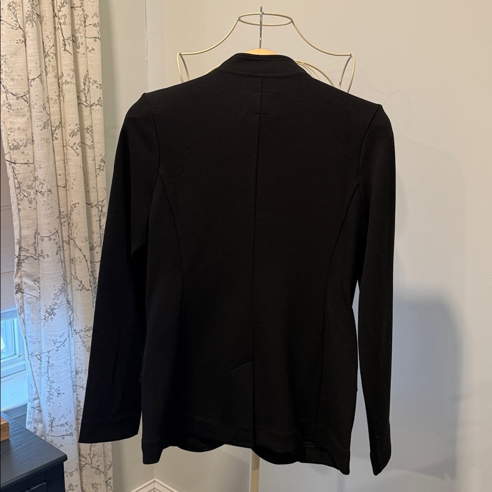 Banana Republic Black Women's Blazer - Picture 3 of 4